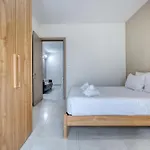 Spacious Paceville Getaway Near & Schools By 360 Estates Апартаменты *