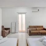 Spacious Paceville Getaway Near & Schools By 360 Estates Апартаменты Сент Джулианс