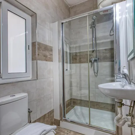 Spacious Paceville Getaway Near & Schools By 360 Estates *