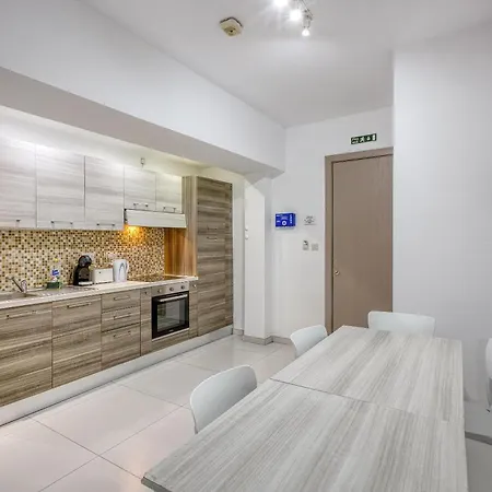 Spacious Paceville Getaway Near & Schools By 360 Estates * Saint Julian's