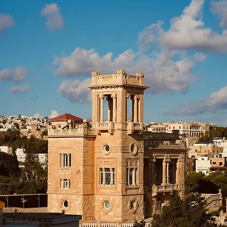 Apartment Spacious Paceville Getaway Near & Schools By 360 Estates