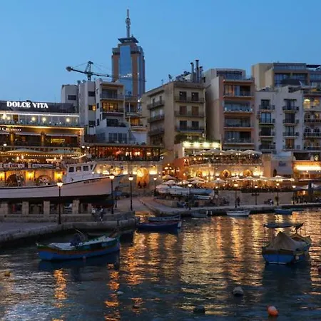 Apartment Spacious Paceville Getaway Near & Schools By 360 Estates Saint Julian's