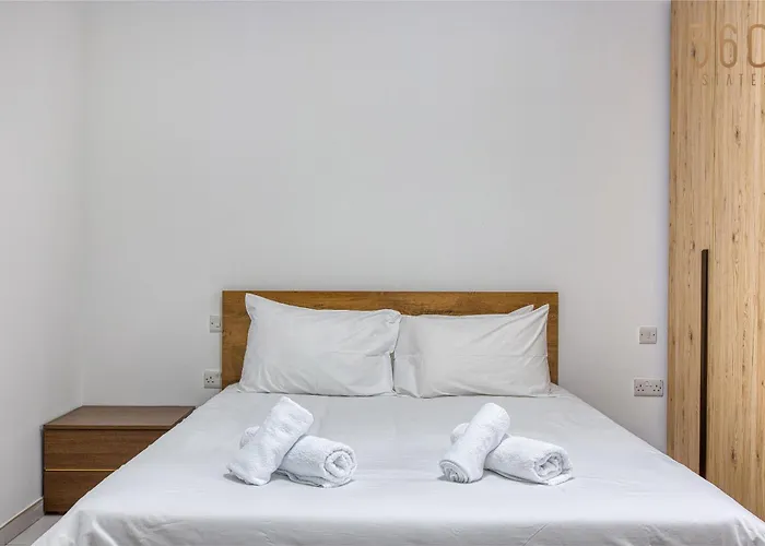 Apartman Spacious Paceville Getaway Near & Schools By 360 Estates