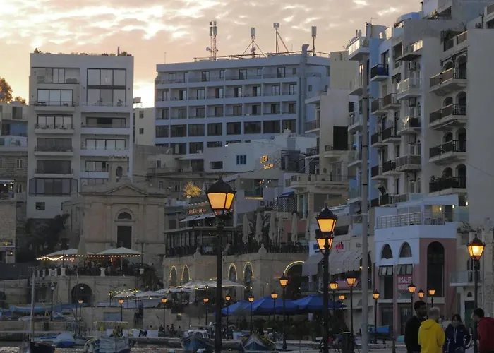 Spacious Paceville Getaway Near Beach&schools By 360 Estates